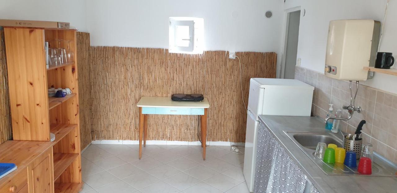 Villa Sarga311 Ueduelohaz Szeged Extérieur photo