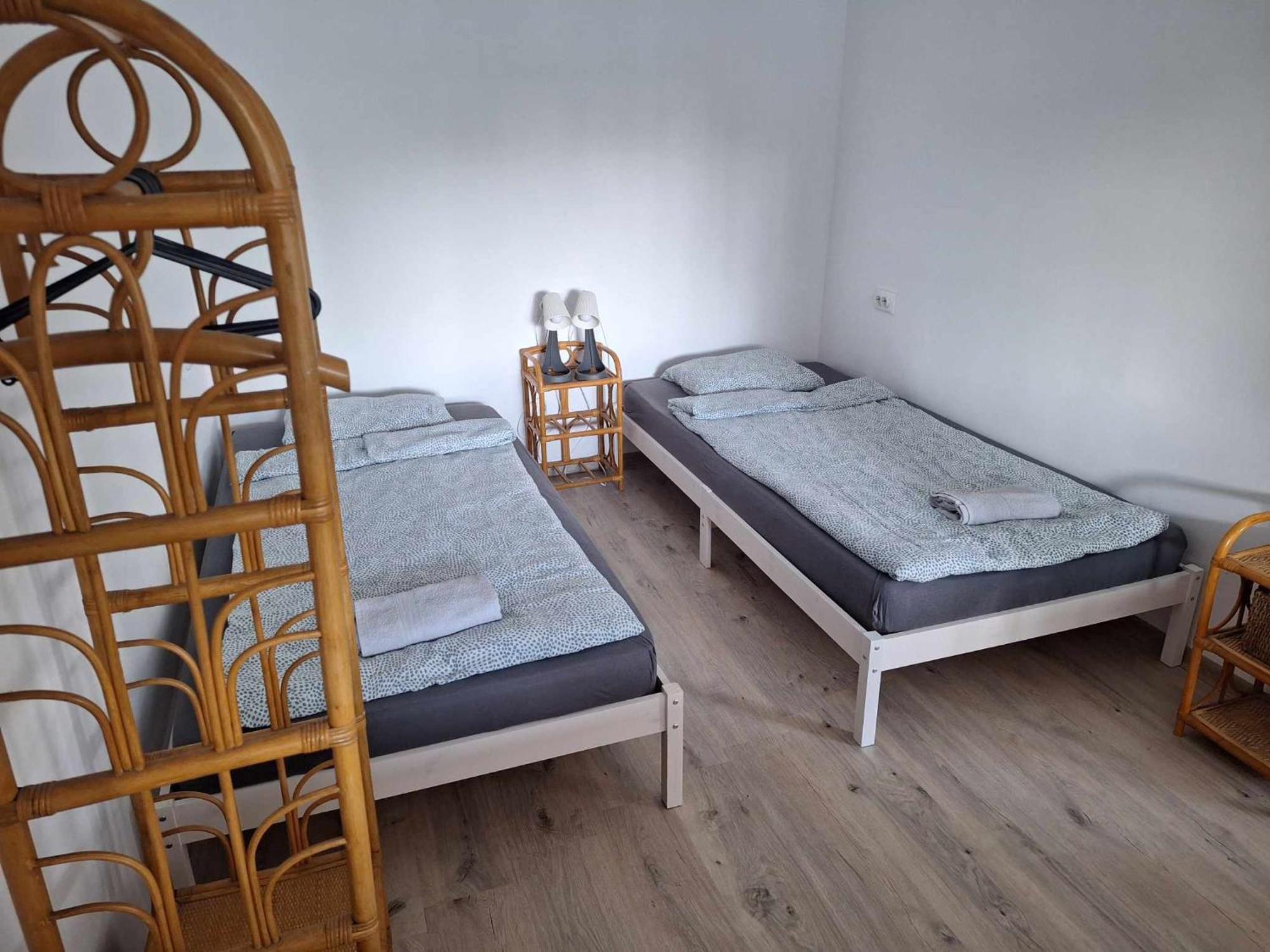 Villa Sarga311 Ueduelohaz Szeged Extérieur photo